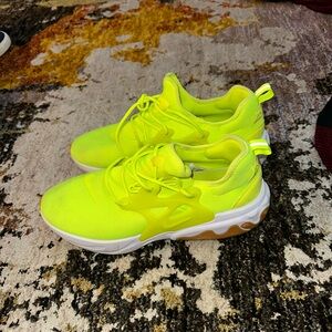 Nike Presto React - Like New